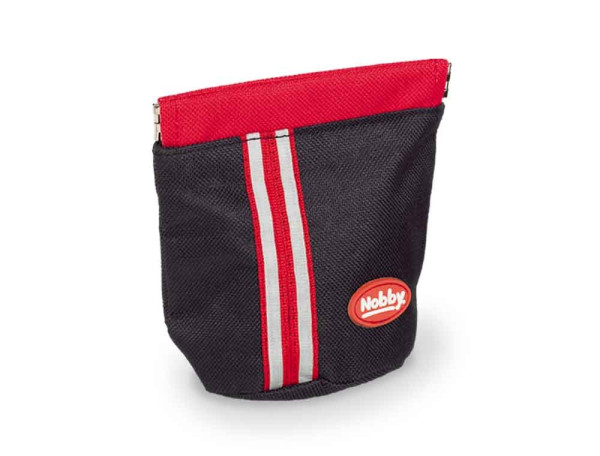 Snack bag with snap closing