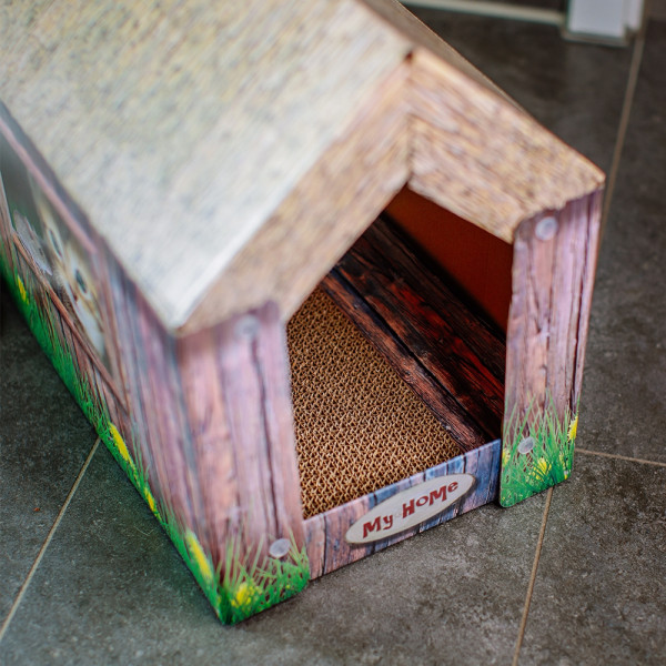Katzenhaus aus Karton
