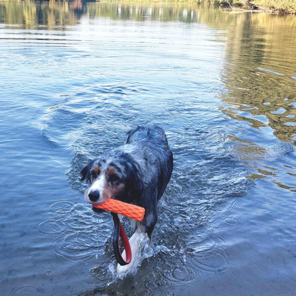 TPR stick ‘Wafer’ with elasticated loop